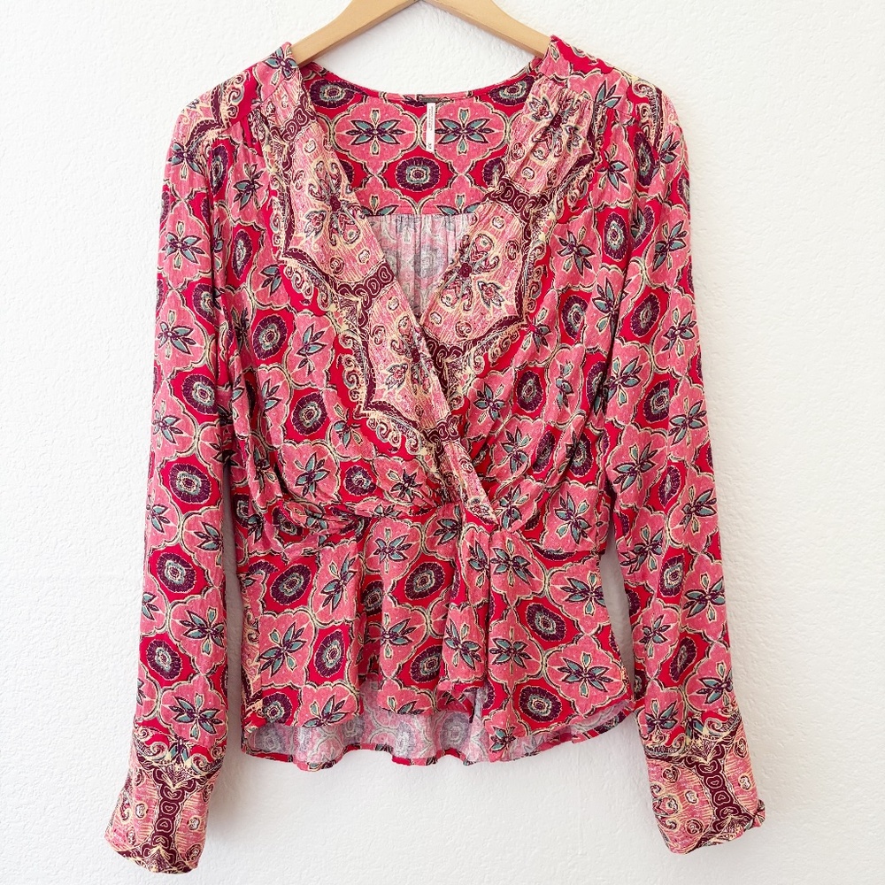 Free People Falling for you surplice boho top size Medium EUC‎ - Picture 2 of 11